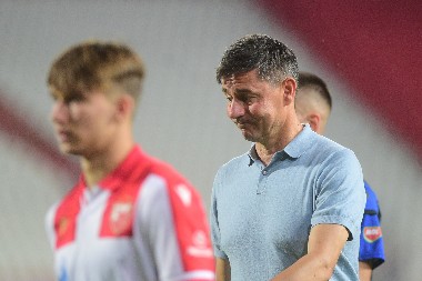 "NE MOŽETE NI DA ZAMISLITE TE STVARI" Dobio otkaz u Srbiji, pa se požalio Holanđanima: Porodica me čeka raširenih ruku