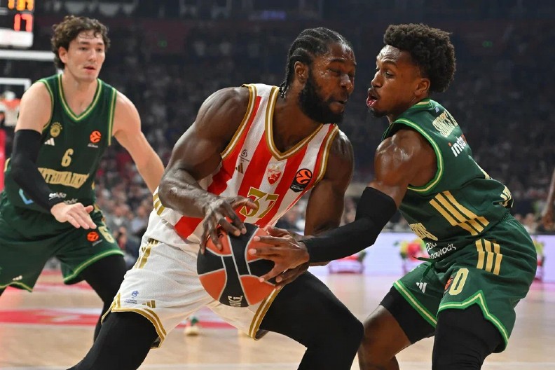 "DELIJE" GA SE SEĆAJU Panatinaikos želi bivšeg centra Crvene zvezde