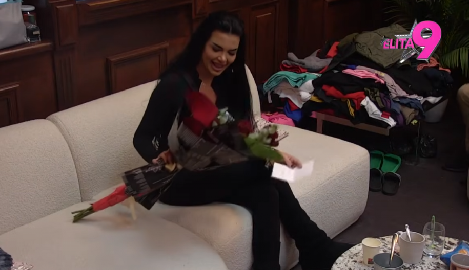 ANITI STIGLO CVEĆE OD MAJINOG BIVŠEG Čim je pročitala poruku, bilo je jasno o kome se radi!