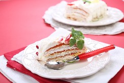 SLANA TORTA SA PEČENIM PAPRIKAMA Može i dete da je napravi, a razbija ukusom