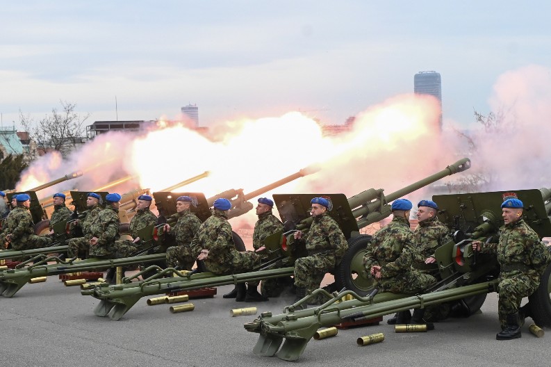GRMI NA KALEMEGDANU! Topovi gruvaju iz sve snage, evo šta se dešava!