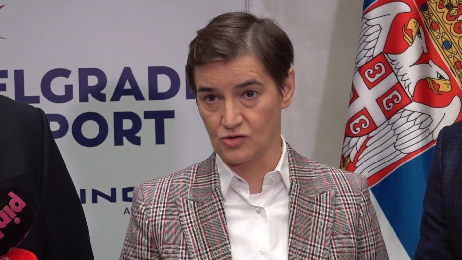 "KAKVI LICEMERI" Brnabić reagovala na pisanje N1: Do juče su optuživali Vučića za izvoz oružja, a danas se žale da prete otkazi zbog zabrane izvoza