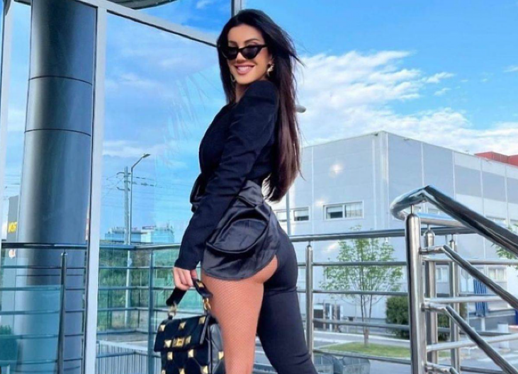 NAŠA PEVAČICA PALA U KOMU Doživela nezgodu, krvava nepomično ležala, pa hitno prevezena u bolnicu!