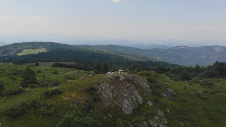 I DANAS VIDLJIVI OSTACI ROVOVA, KOSTI POGINULIH JOŠ RASUTE Ovo je krvava planina u Srbiji na kojoj je stradalo više od 2.000 junaka (FOTO)