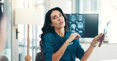 PRVI ZNAK STARENJA MOZGA  Lekari došli do novog iznenađujućeg otkrića o demenciji