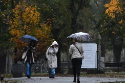 UJUTRU MRAZ, PREKO DANA SUNCE RHMZ objavio detaljnu prognozu za narednih nedelju dana, jedna stvar ostaje ista