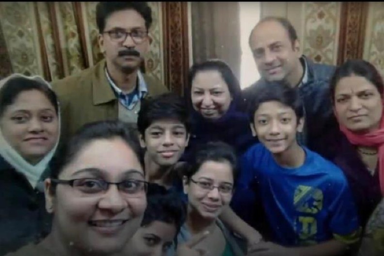 SEDAM DANA SMRTI! 11 članova porodice pronađeno kako VISE OBEŠENI VEZANIH OČIJU: Preživeo samo pas