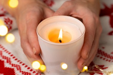 MOGU DA EKSPLODIRAJU Budite oprezni sa mirisnim svećama, jedna greška nagoveštava katastrofu