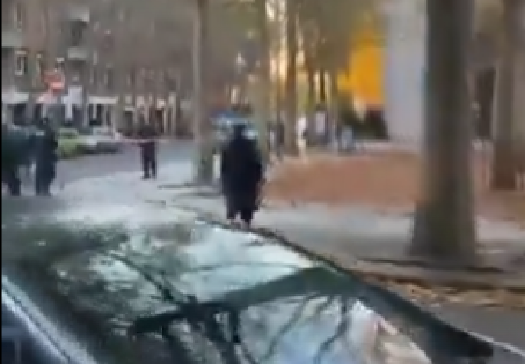 ODJEKNULA EKSPLOZIJA, LOPOVI DINAMITOM RAZVALILI SEF! Nova pljačka u Francuskoj, pobegli sa plenom! (VIDEO)