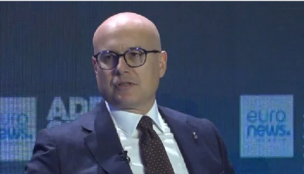 MILOŠ VUČEVIĆ O KIM, RS I REGIONU: "Neki više slušaju Severinu nego Patrijarha"