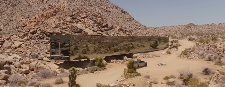 Zovu ga „Pustinjski đavo“ – juriće kroz vrelinu 250 na sat (VIDEO)