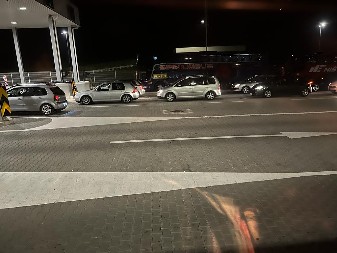 POČELA PRAZNIČNA SEOBA CRNOGORACA SA ZLATIBORA PUT KUĆE Haos na graničnom prelazu Dobrakovo