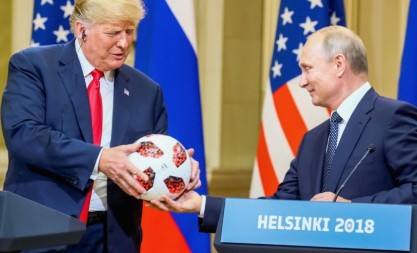 TRAMP OD PUTINA DOBIO NA POKLON LOPTU Amerikanci su tokom provere unutra pronašli ČIP