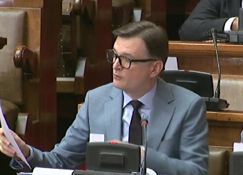 MILENKO JOVANOV: "Svaki nasilnik mora da odgovara za ono što radi"