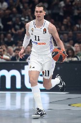 HEZONJA ZAGRMEO KAO NIKADA DO SAD Hrvatski košarkaš osuo paljbu po FIBI i ULEB-u