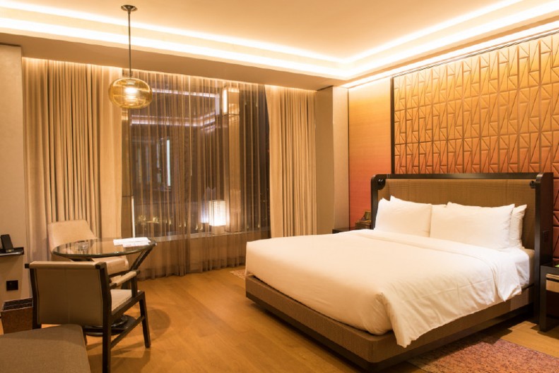 STARA VEROVANJA KAŽU: Krevet nikada ne bi trebao biti ispod prozora, evo i zbog čega