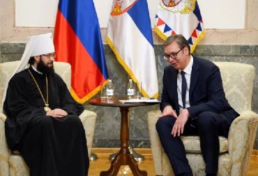 VUČIĆ SA MITROPOLITOM VOLOKOLAMSKIM ANTONIJEM: Obeležavanje veka Svetotrojičnog hrama u Beogradu simbolizuje trajnu bliskost dva naroda