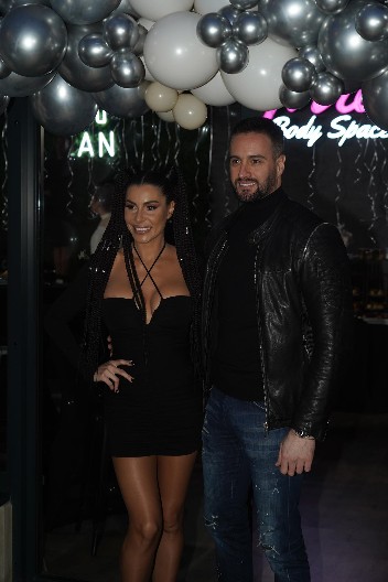 "TEK SADA SU ODLEPILE ZA NJIM?" Hit izjava Mie Borisavljević o mlađim devojkama koje se udvaraju njenom suprugu (VIDEO)