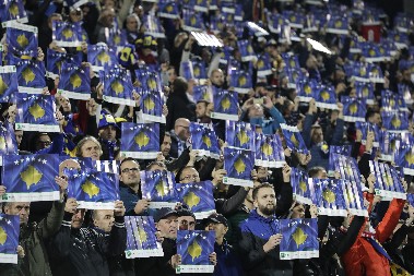 "HVALA, NEPOSTOJEĆA DRŽAVO" Rumuni razbijaju tzv. Kosovo od ismevanja, evo kako su im pomogli da se približe Svetskom prvenstvu