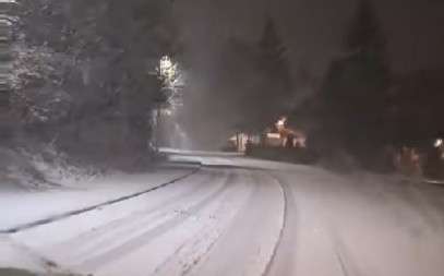 PALO PREKO 20 CM Sneg okovao Srbiju za par sati, čitav region zabeleo (VIDEO)