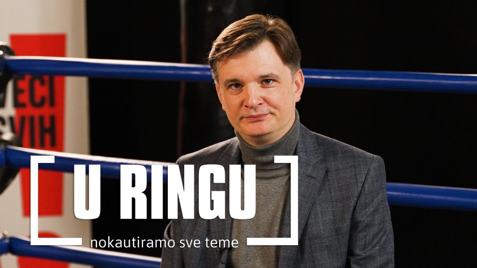 OBUKAO SI SIVU ROLKU? ODMAH LETIŠ IZ STRANKE! Milenko Jovanov U RINGU otkrio tajne iz političkog sveta (VIDEO)