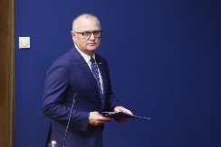 VLADA SRBIJE 22. NOVEMBRA UKINULA IMUNITET GORANU VESIĆU