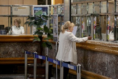 GRAĐANI SRBIJE PONOVO NA METI PREVARANATA! Oglasio se RFZO i uputio upozorenje, šalju mejlove sa OVIM linkom!