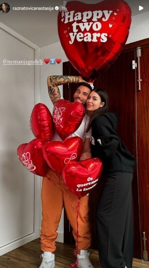 HIT SNIMAK ANASTASIJE I GUDELJA! Pevačica sve objavila, evo šta su radili u centru grada!