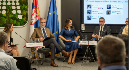 RAD NA DIGITALIZACIJI SE NASTAVLJA, STIŽE I DIGITALNI NOVČANIK