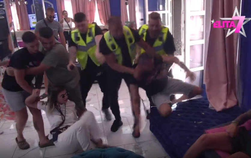 IMALA JAVNU AFERU SA ŽENOM, RODITELJI JOJ PRETILI, A SADA ŠOKRIALA! Jedna od najskandaloznijih rijaliti učesnica povukla neverovatan potez!