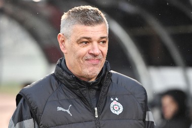 RINGLIŠPIL RADI 00-24 Padaju treneri u Srbiji, još jedna smena