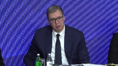 VUČIĆ SE OBRAĆA SUTRA U 11 SATI: Predsednik o situaciji u severnoj Mitrovici, ODGOVORIĆE NA SVE KURTIJEVE I SVEČLJINE LAŽI
