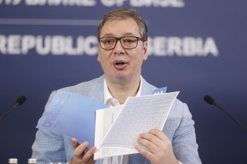 RAD UVEK POBEĐUJE RAT! Moćna poruka predsednika Vučića odjeknula je celom Srbijom (VIDEO)