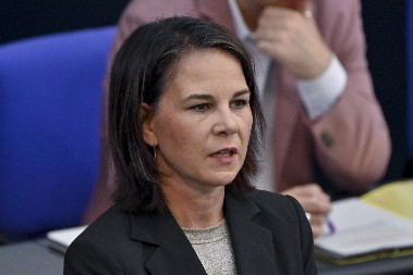 BERBOKOVA "BLJUJE VATRU" NA KINU "Peking Rusiji dao oružje za rat protiv Ukrajine"