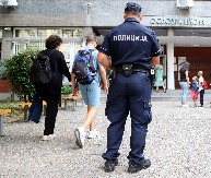 ZA ŠAMAR NASTAVNIKU ODMAH ĆE SE IĆI U ZATVOR Ove kazne donosi novi Zakon u Srbiji i veoma su oštre