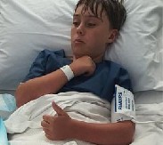 MORSKA ZVER DIVLJAČKI NAPALA I UGRIZLA DEČAKA Drama na plaži, mališan neverovatnom reakcijom spasio sebi život! (FOTO)