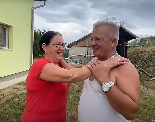 „REKAO JE DA IMA PENZIJU 1.300 EVRA, AUTO I KUĆU“ Upoznali se na Fejsbuku, živeli zajedno, a onda je saznala šokantnu istinu