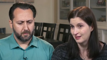 DNK TEST RODITELJIMA OTKRIO STRAŠNU ISTINU Čim su doneli bebu iz porodilišta shvatili da nešto nije u redu, a onda je usledio horor! (VIDEO)