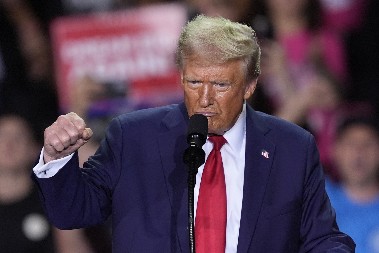 TRAMP NOVIM PRETNJAMA PRAVI PROBLEM To zaista nikom ne ide u prlog