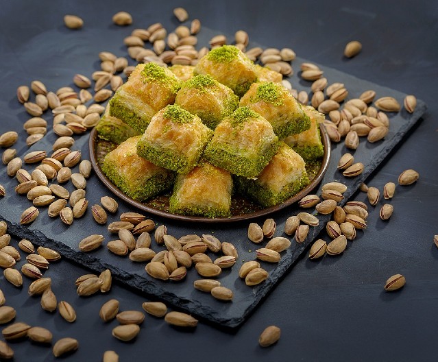 BAKLAVA SA PISTAĆIMA Klasik na drugačiji način, nema ko vam neće tražiti recept