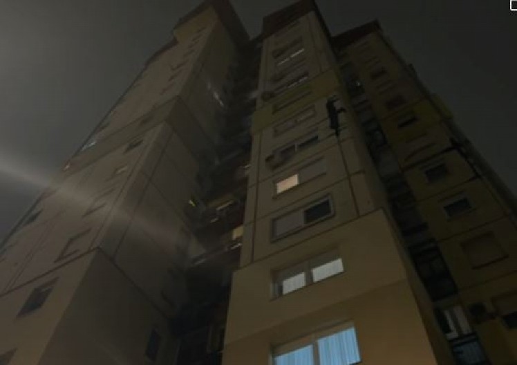 OVO JE ZGRADA SA KOJE PAO NESREĆNI MLADIĆ U NOVOM SADU: Otišao kod devojke, a onda sve krenulo po zlu (VIDEO)