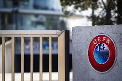 UEFA NEMA MILOSTI Krovna organizacija evropskog fudbala žestoko kaznila FSS