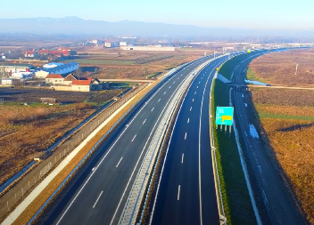 VUČIĆ NA OTVARANJU „Novih 30 kilometara velelepnog, digitalnog i najšireg autoputa u Srbiji“