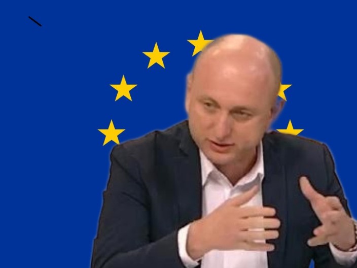 "MAKAR IZVELI MUŠKI STRIPTIZ PRED PREMIJEROM SPAJIĆEM" Milan Knežević u svom stilu - Brisel ne može da čeka