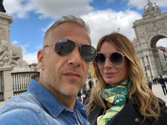 "MOJA STVAR JE S KIM SAM SPAVALA" Oglasila se bivša žena Milana Kalinića, Sandra izbacila dekolte i poslala moćnu poruku