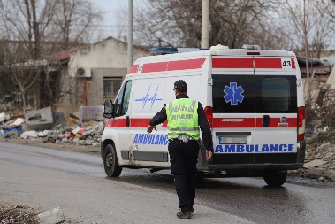 STRAŠNA NESREĆA KOD NEGOTINA Automobil sleteo s puta - jedna osoba stradala!
