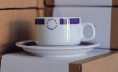 LUSTERI, ŠOLJICE, GOBLENI... Ove proizvode su imali svi u Jugoslaviji, a danas koštaju kao suvo zlato