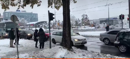 ZAVEJANA NAŠA VODITELJKA! Upala u snežnu oluju, svi u šoku zbog onoga što vide!