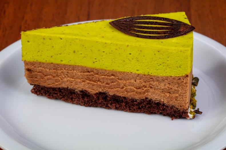 ČIZKEJK SA PISTAĆIMA Očaravajući desert u spoju ukusa koji se pamti