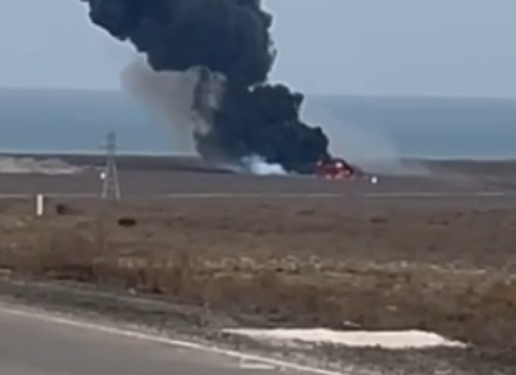 SRUŠIO SE AVION Drama na nebu! (VIDEO)